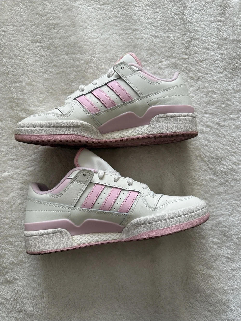 adidas White and Pink Low-Top Sneakers | women size 8.5